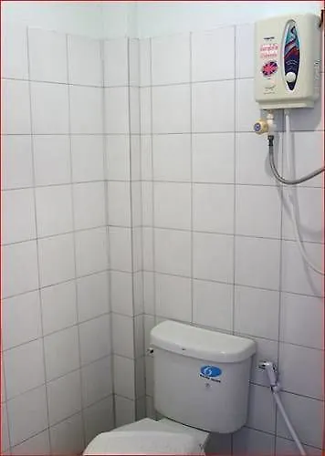 בית הארחה קאו לק Khaolak Traveller Lodge