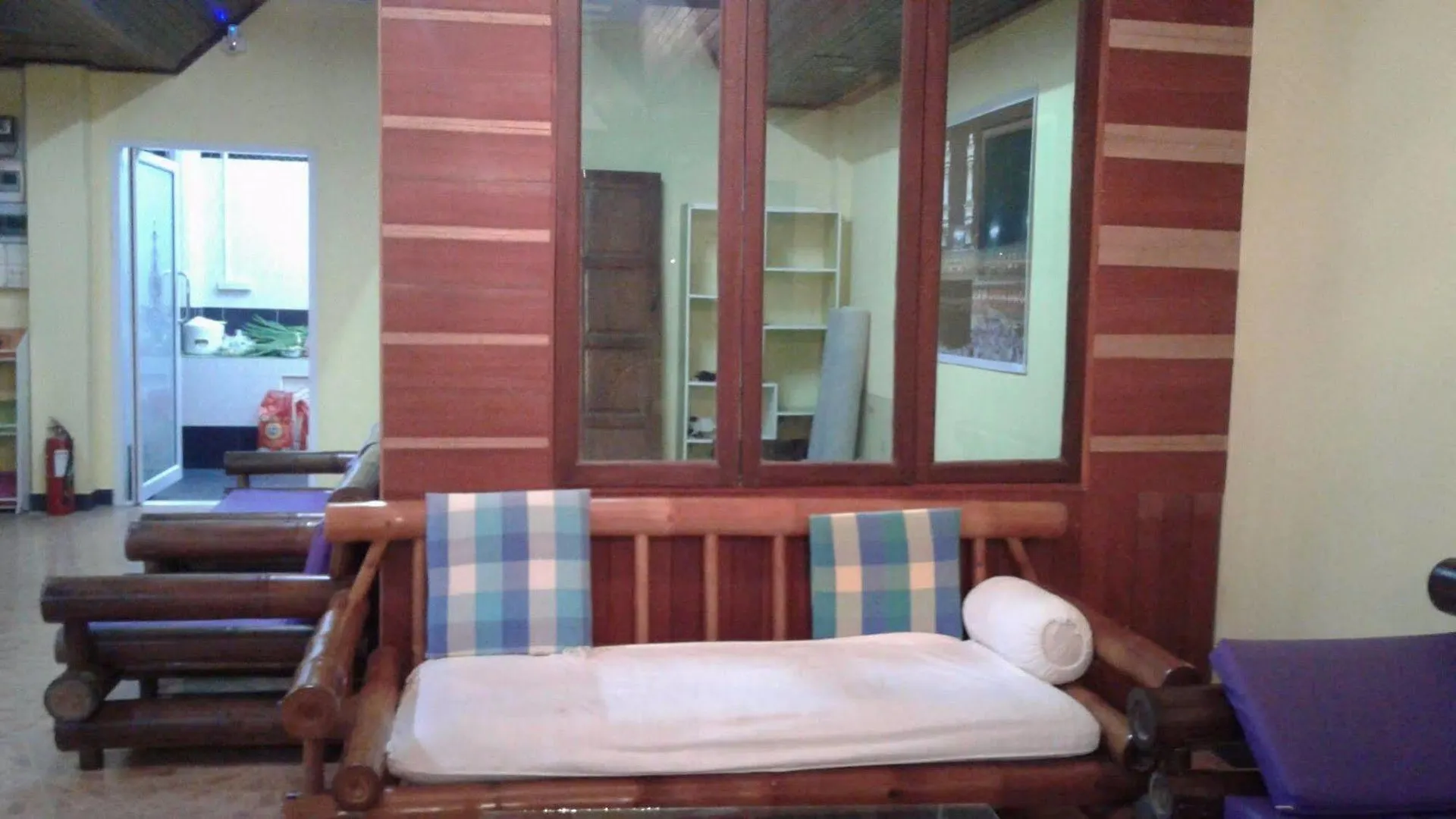 קאו לק Khaolak Traveller Lodge תאילנד
